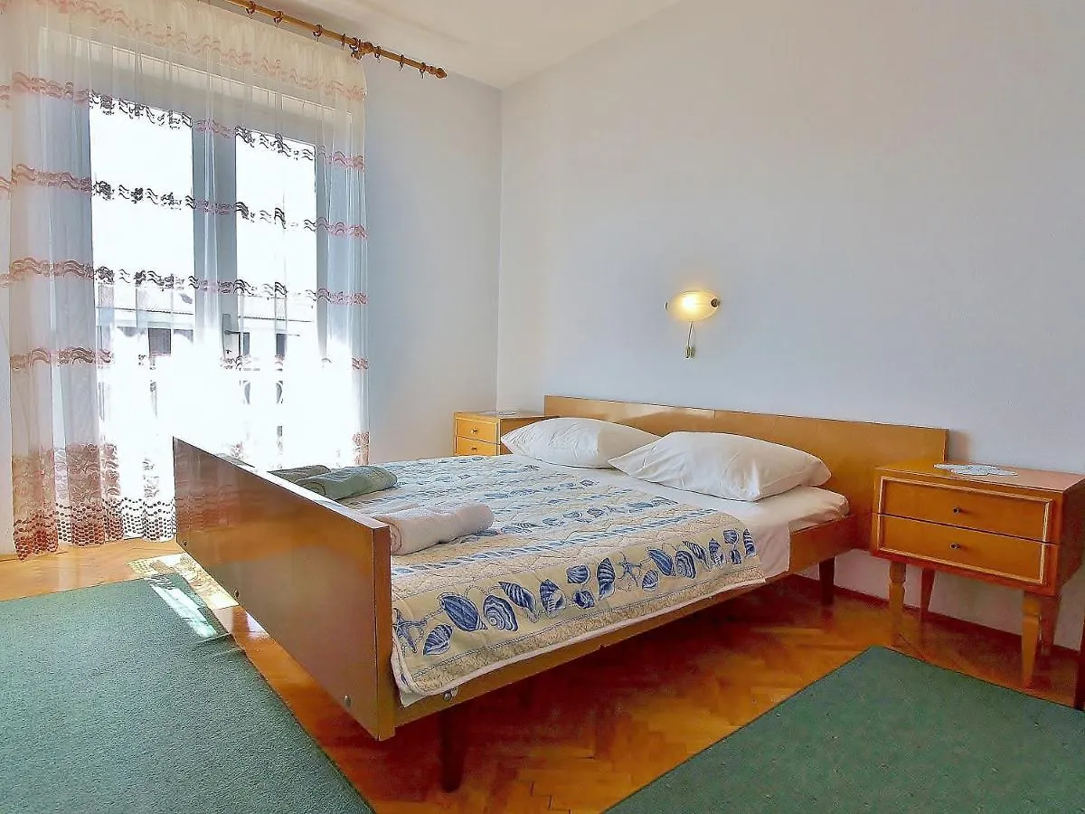 Apartments With A Parking Space Palit, Rab - 17881 Palit
